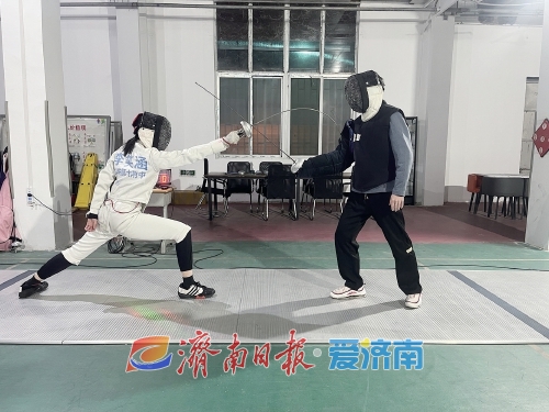 山东省击剑运动员_2022山东击剑冠军_山东击剑比赛2020